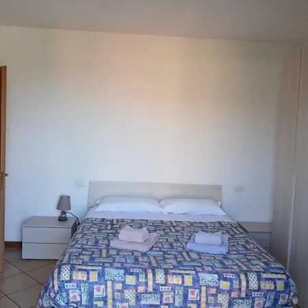 아파트 Flat Laura 카발카셀레